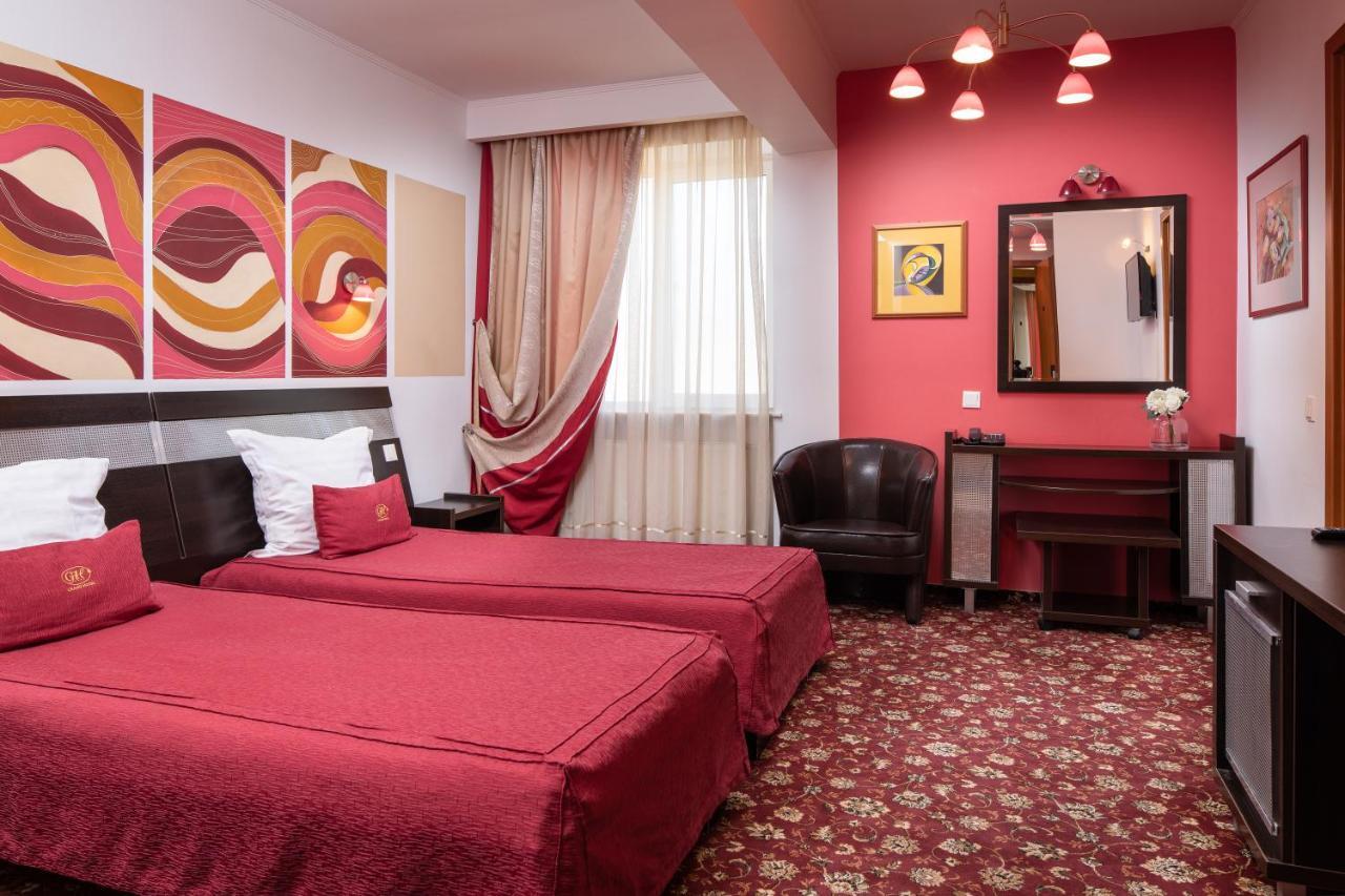 Grand Hotel Brasov Exterior photo